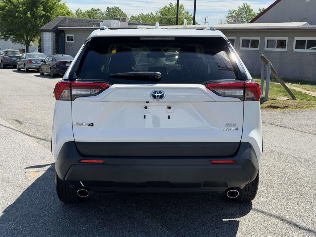 Used 2019 Toyota RAV4 XLE w/ Convenience Package image 21