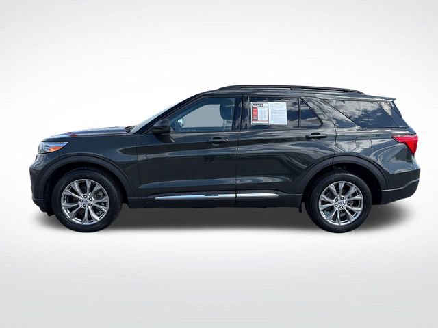 Used 2023 Ford Explorer XLT w/ Equipment Group 202A AWD/4WD image 4
