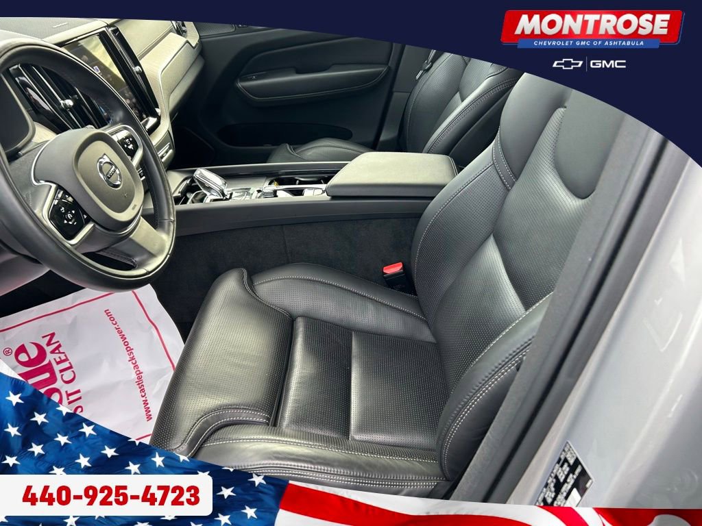 Used 2022 Volvo XC60 B5 Inscription image 11