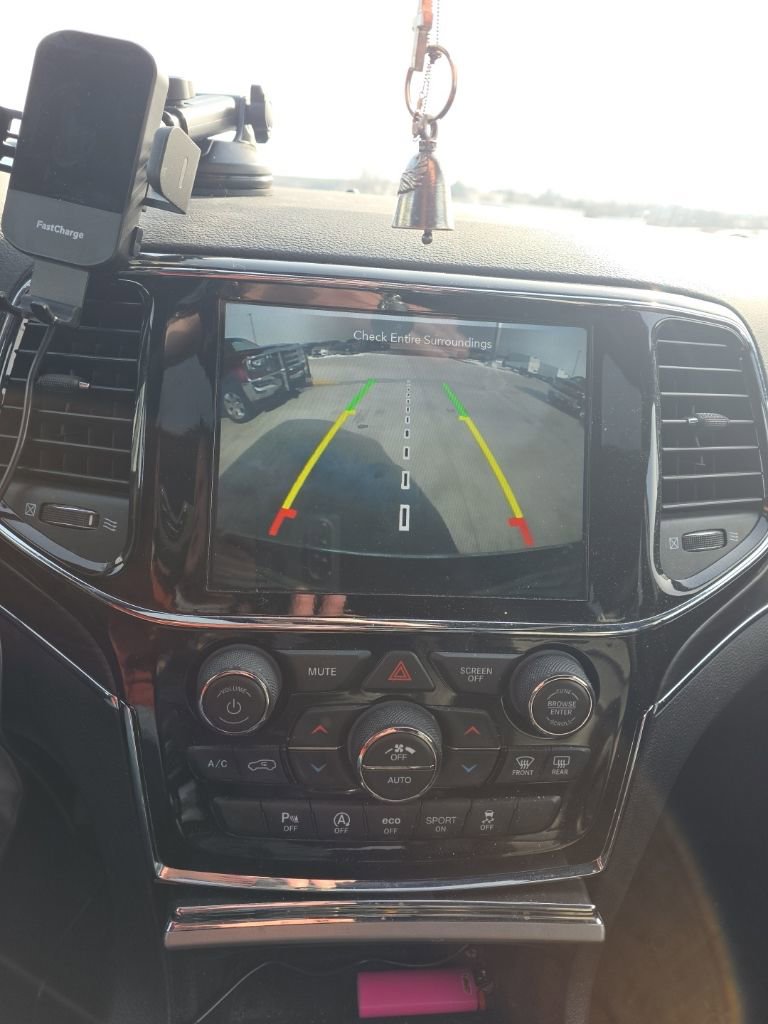 Used 2022 Jeep Grand Cherokee Limited w/ Tech Group image 46