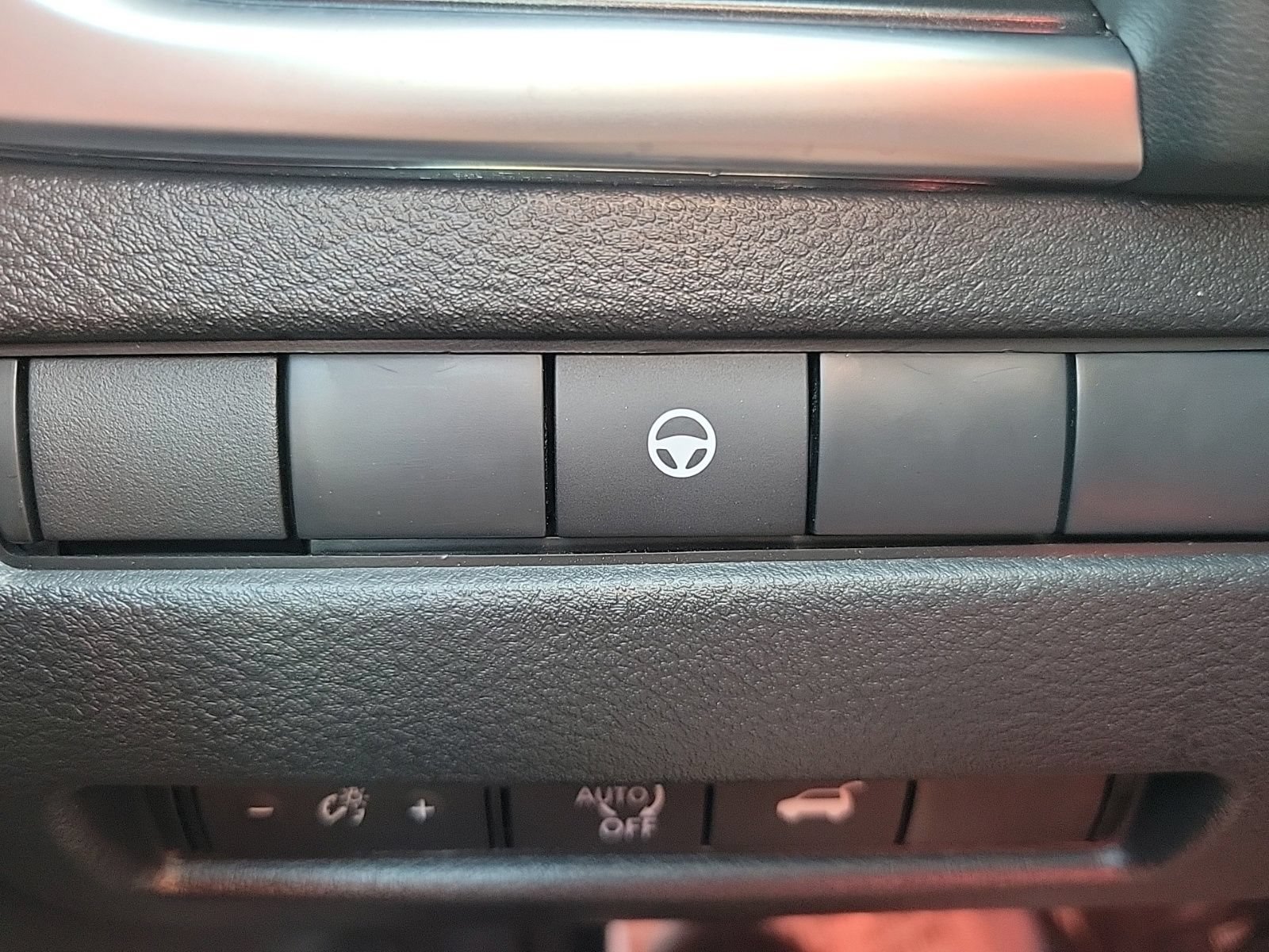 Certified 2026 Nissan Rogue SV AWD/4WD image 27