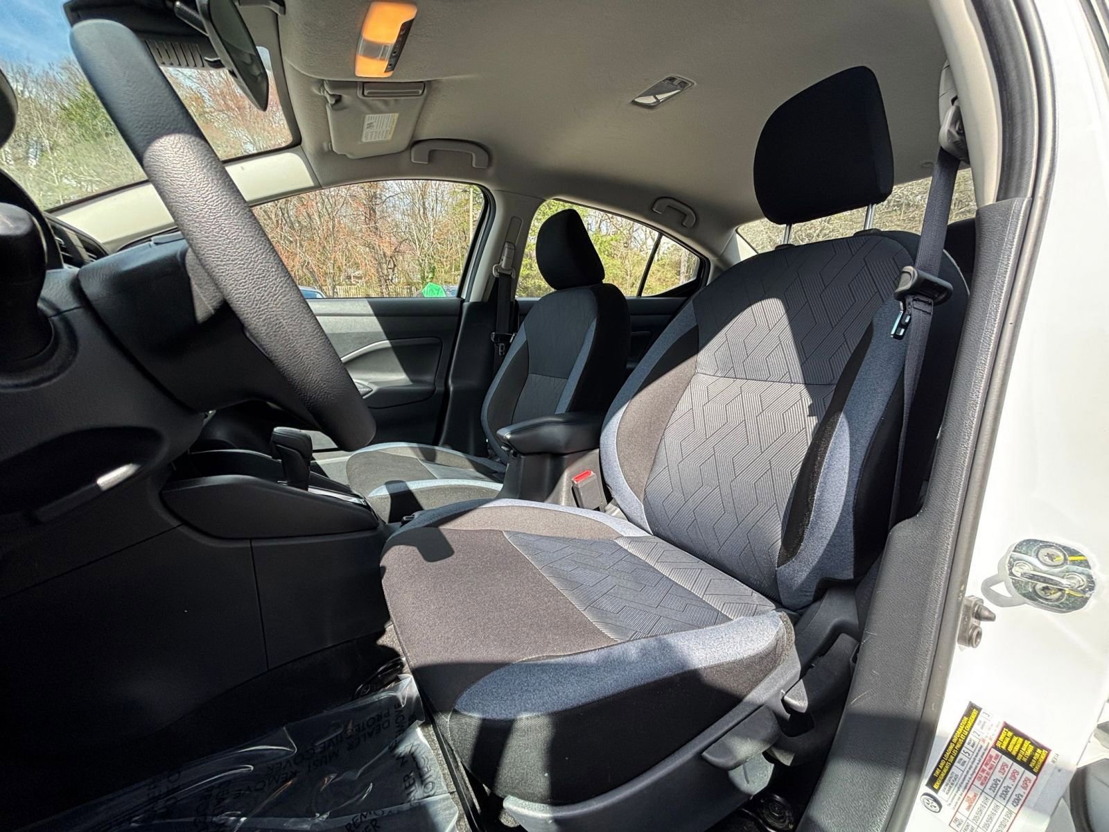 Used 2025 Nissan Versa SV FWD image 36