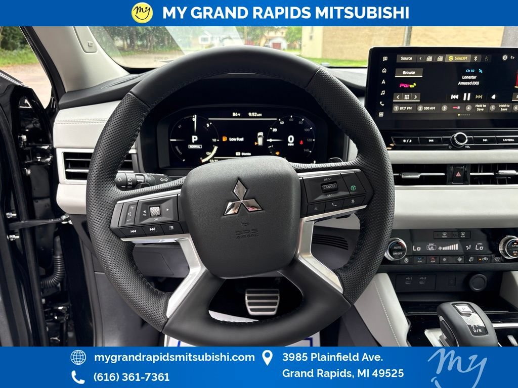 New 2026 Mitsubishi Outlander SEL AWD/4WD image 22