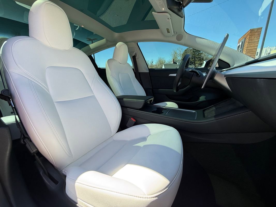 Used 2023 Tesla Model 3 Standard Range image 40