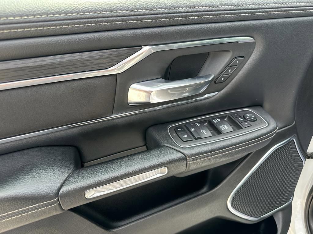Used 2024 RAM 1500 Laramie image 9