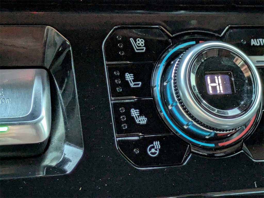 Used 2024 GMC Sierra 1500 Denali Ultimate image 25