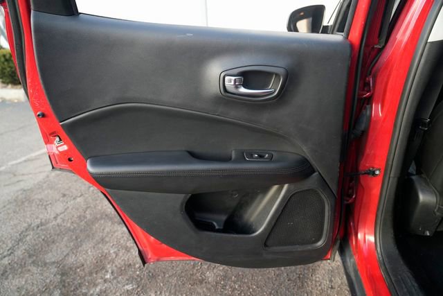 Used 2020 Jeep Compass Latitude image 26