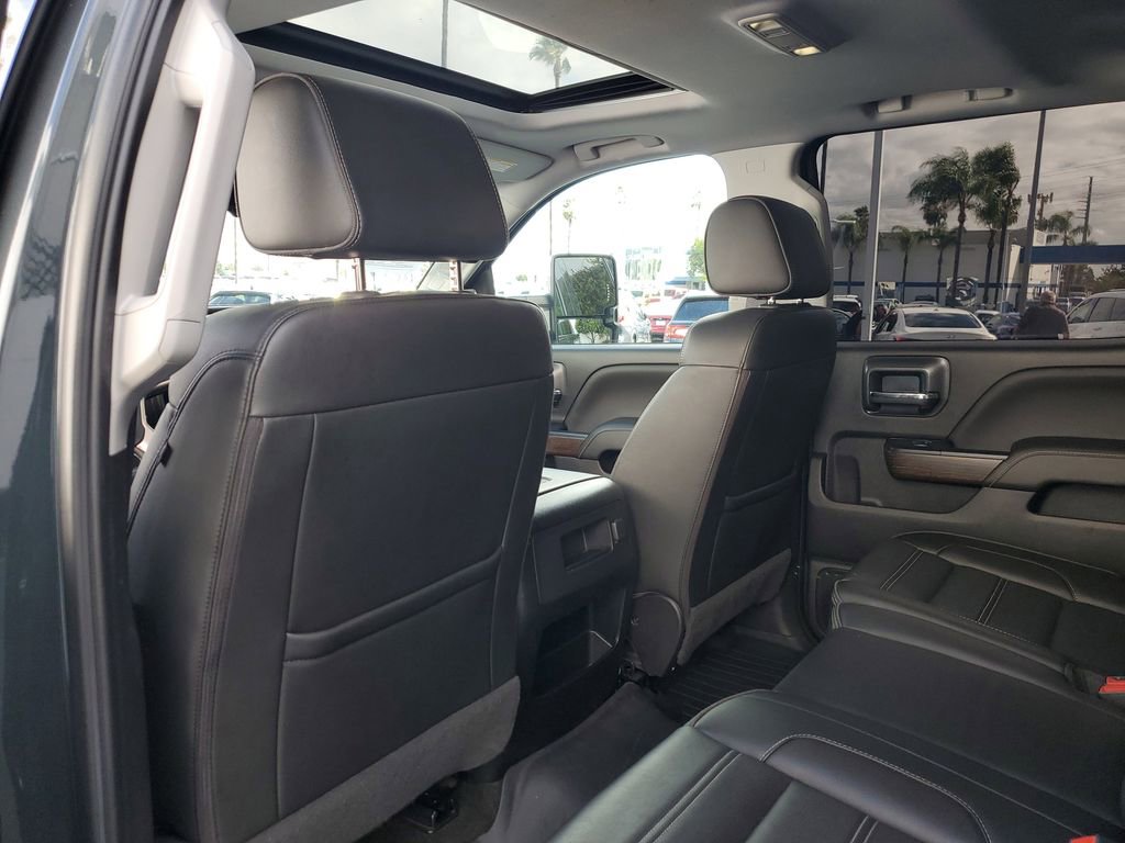 Used 2017 GMC Sierra 3500 Denali image 12