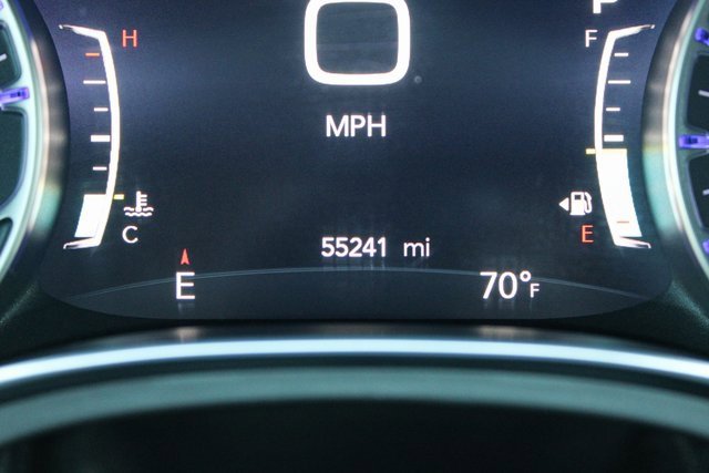 Used 2023 Chrysler Pacifica Limited w/ S Appearance Package image 32