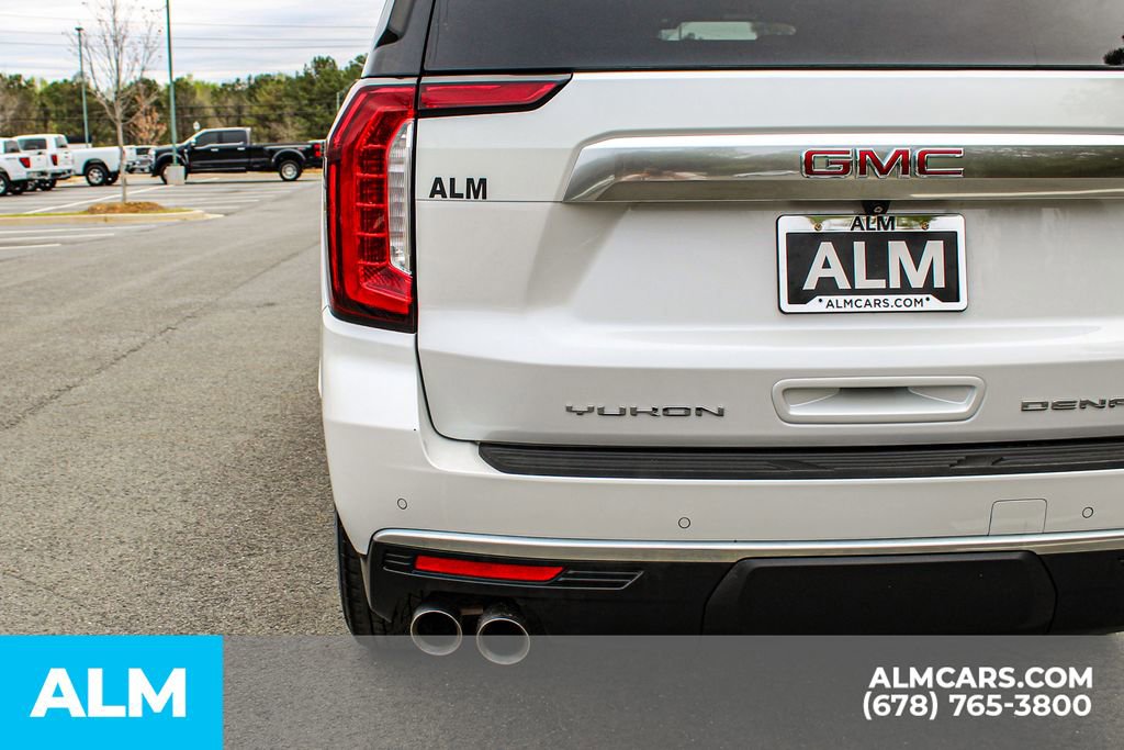 Used 2023 GMC Yukon XL Denali image 13