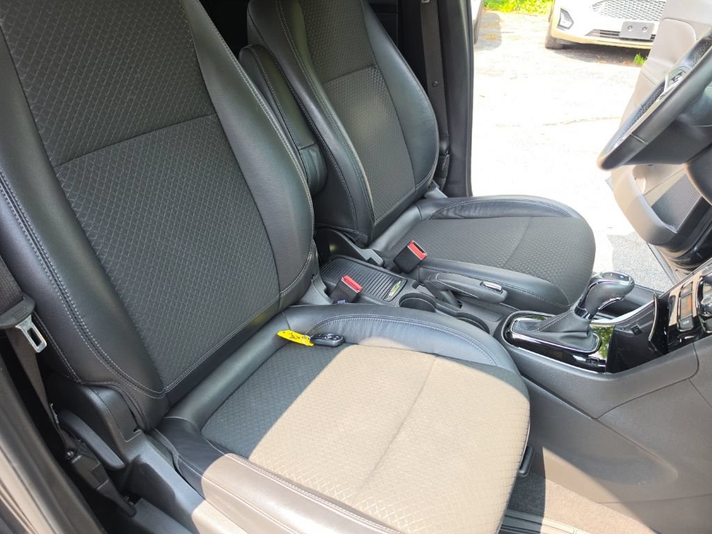 Used 2017 Buick Encore Preferred FWD image 30
