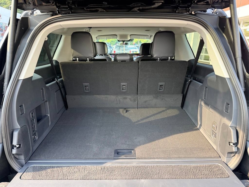 New 2027 Lincoln Navigator L Premier AWD/4WD image 26