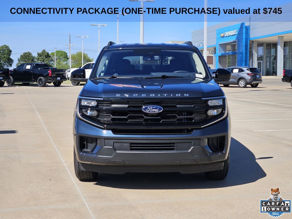 Used 2025 Ford Expedition Active image 3