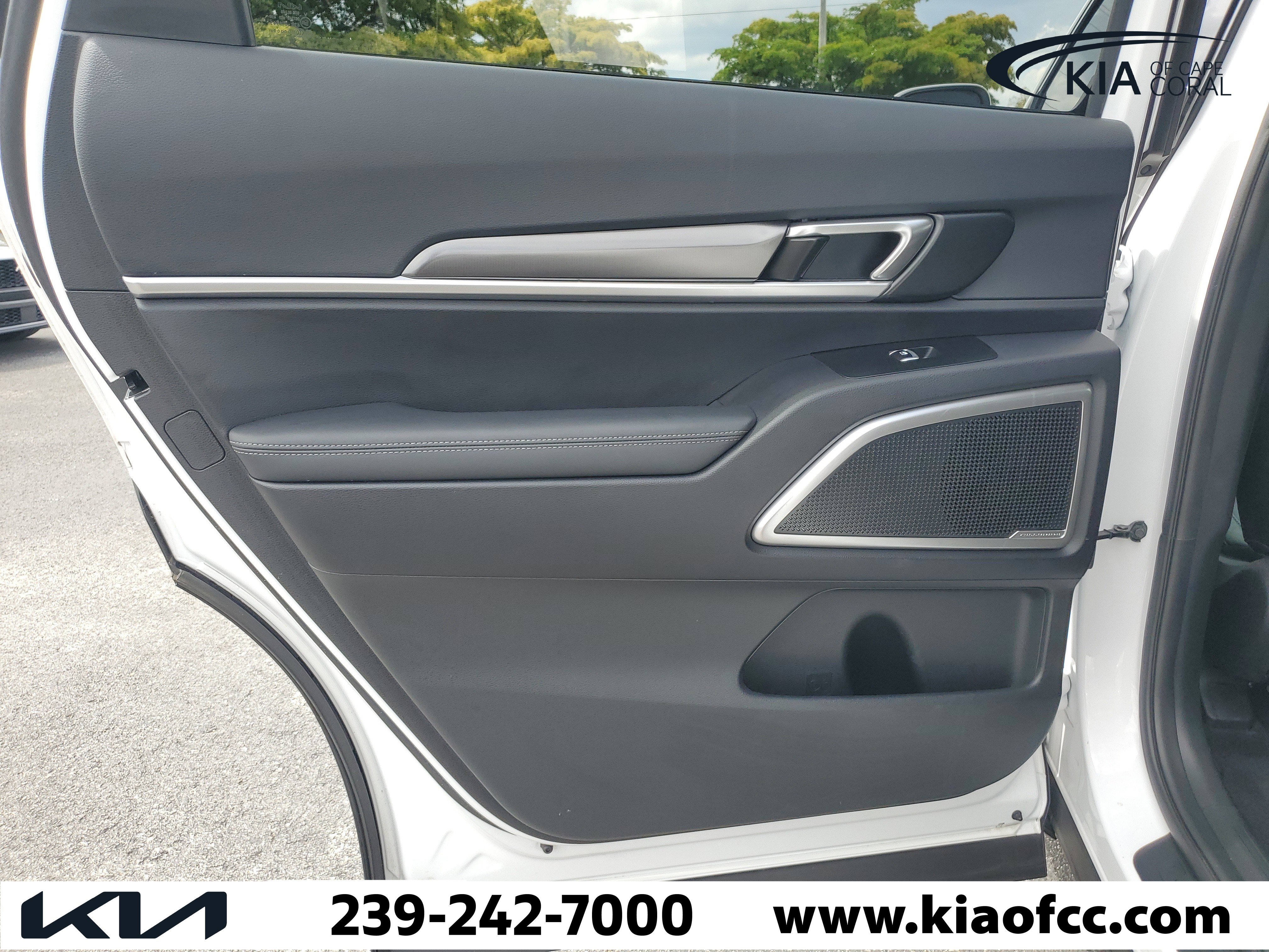 Certified 2023 Kia Telluride S image 11