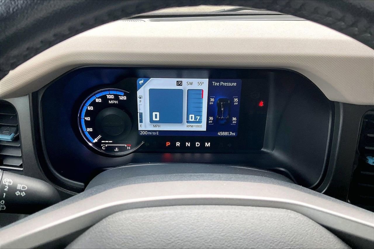 Used 2023 Ford Bronco Wildtrak image 11