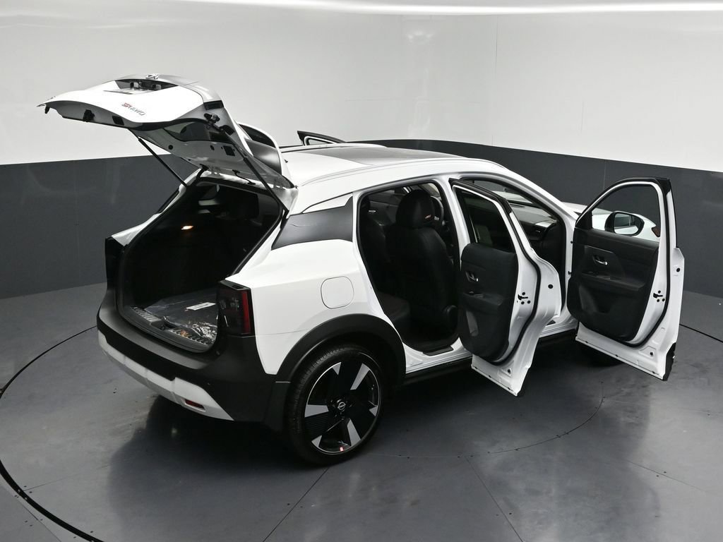 New 2026 Nissan Kicks SR w/ SR Premium Package AWD/4WD image 35