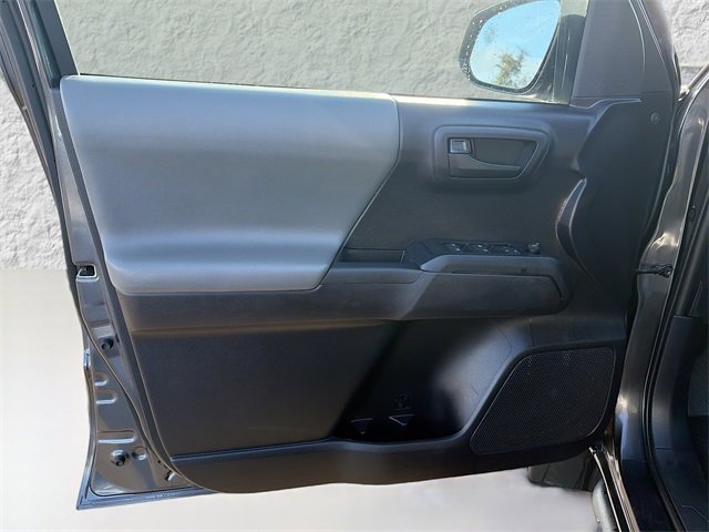 Used 2020 Toyota Tacoma SR image 21