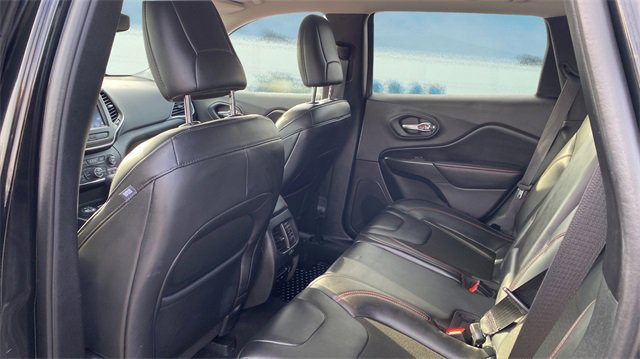 Used 2020 Jeep Cherokee Trailhawk w/ Cold Weather Group image 16