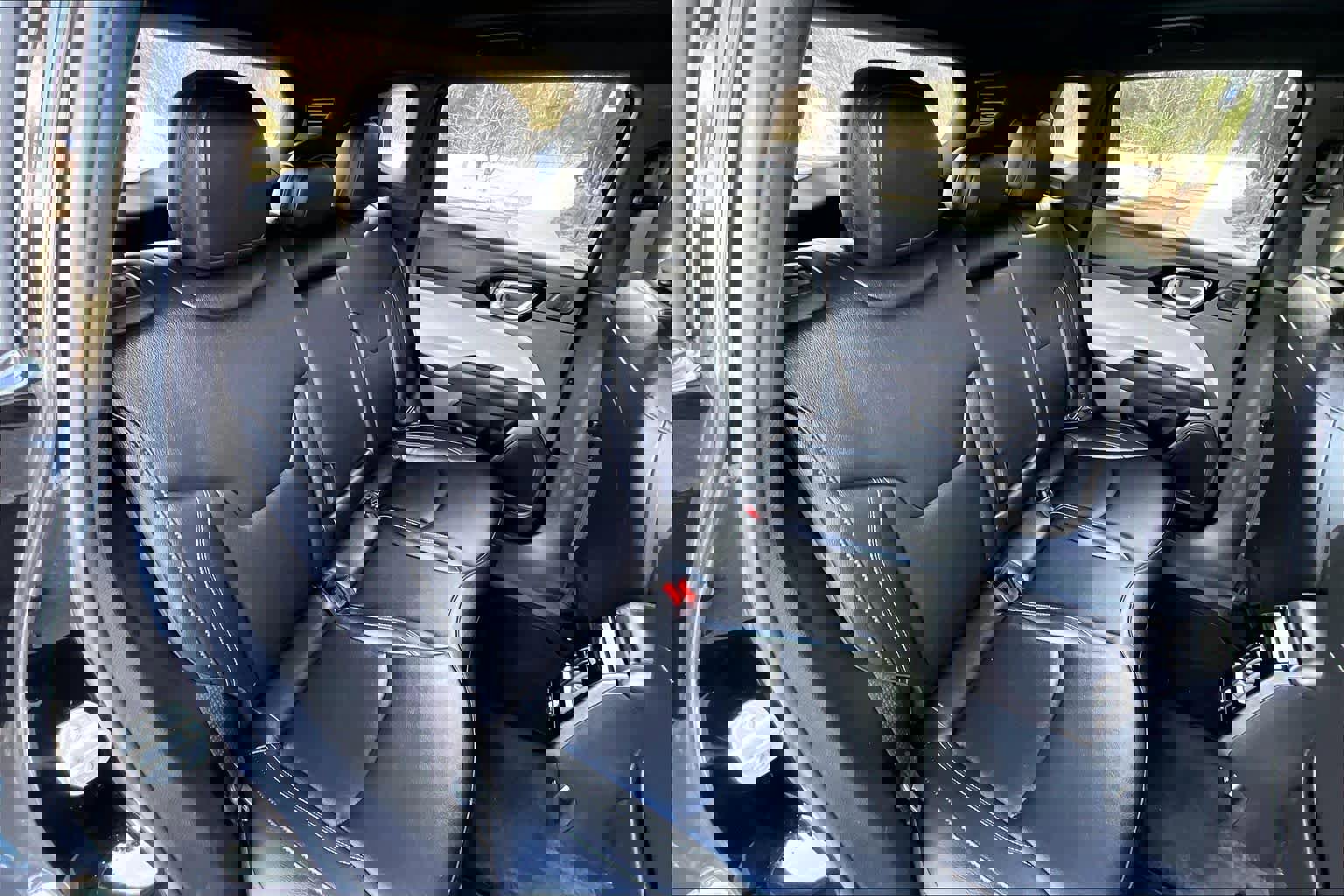 Used 2025 Jeep Compass Limited w/ Sun & Sound Group image 20