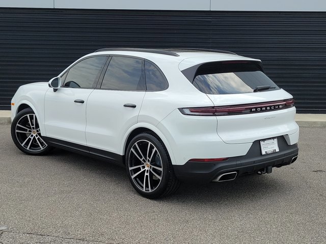 Certified 2024 Porsche Cayenne image 3
