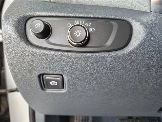 Used 2019 Chevrolet Blazer LT FWD image 24
