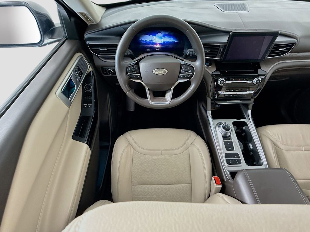 Used 2023 Ford Explorer Platinum image 10