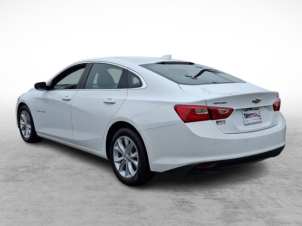 Used 2025 Chevrolet Malibu LT image 3
