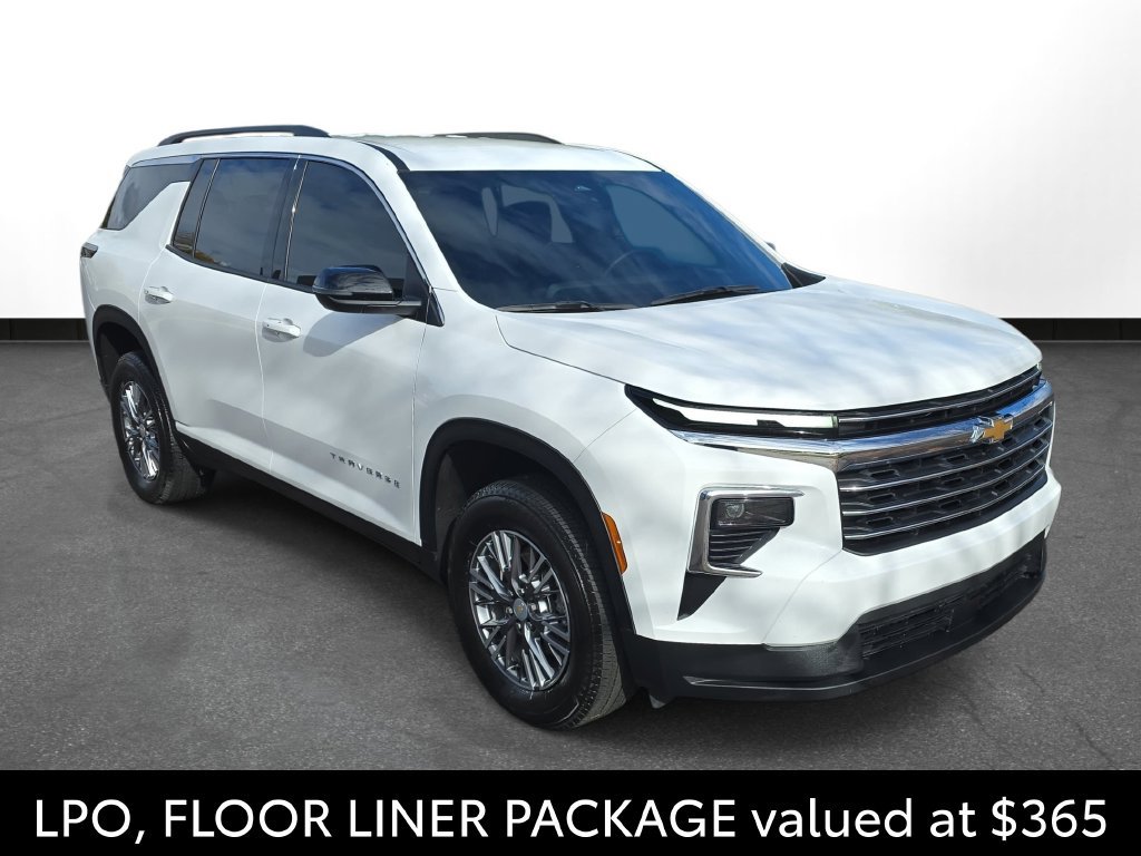 Used 2025 Chevrolet Traverse LT w/ LPO, Floor Liner Package AWD/4WD image 3