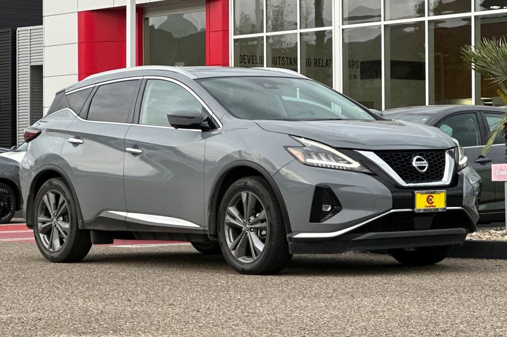 Used 2022 Nissan Murano Platinum w/ Cargo Package image 2
