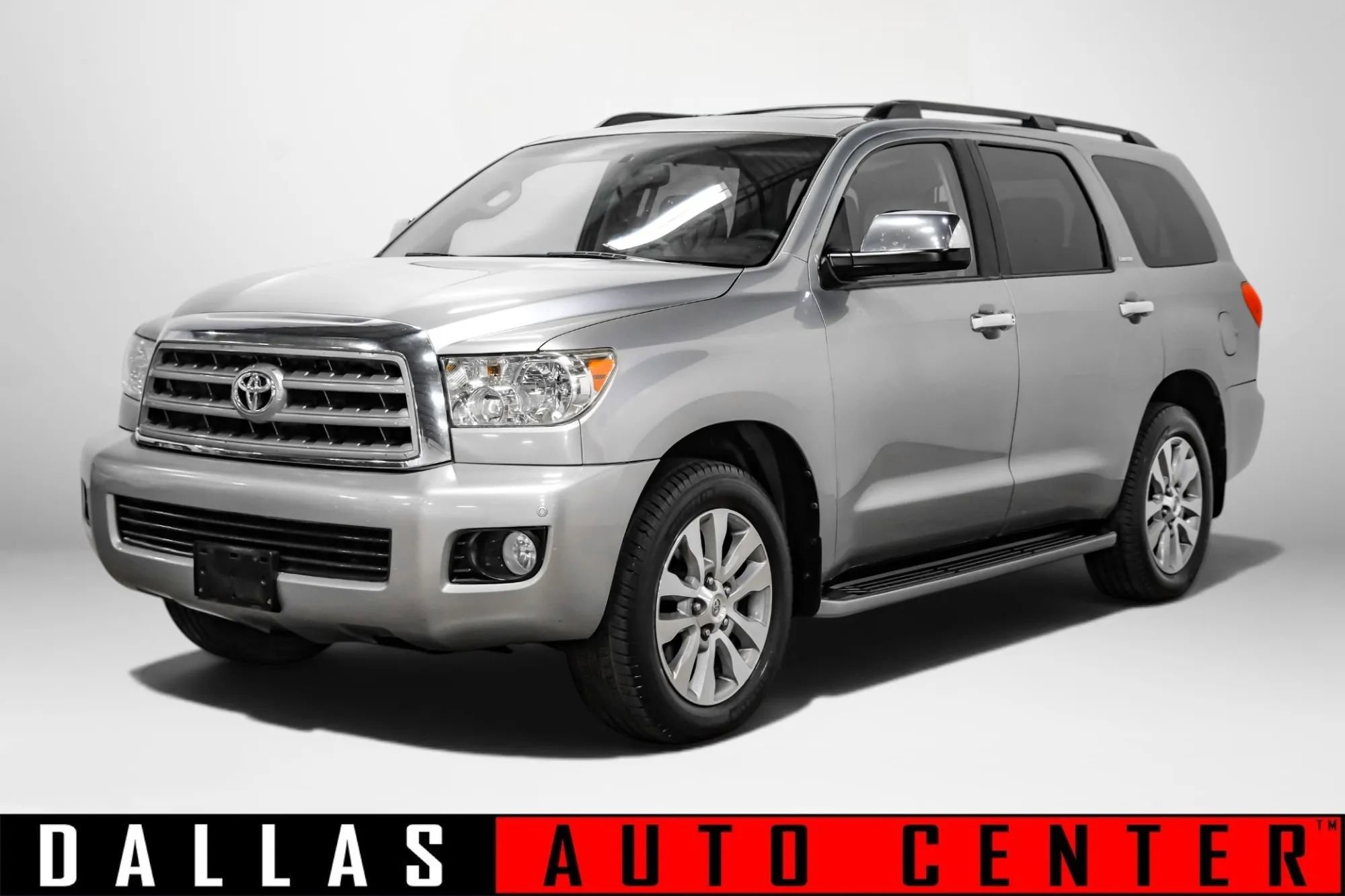 Used 2013 Toyota Sequoia Limited RWD image 3