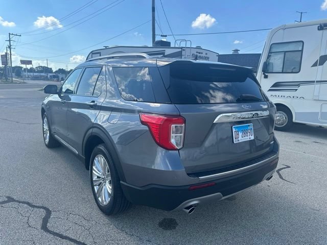 Used 2022 Ford Explorer Limited w/ Equipment Group 301A AWD/4WD image 3
