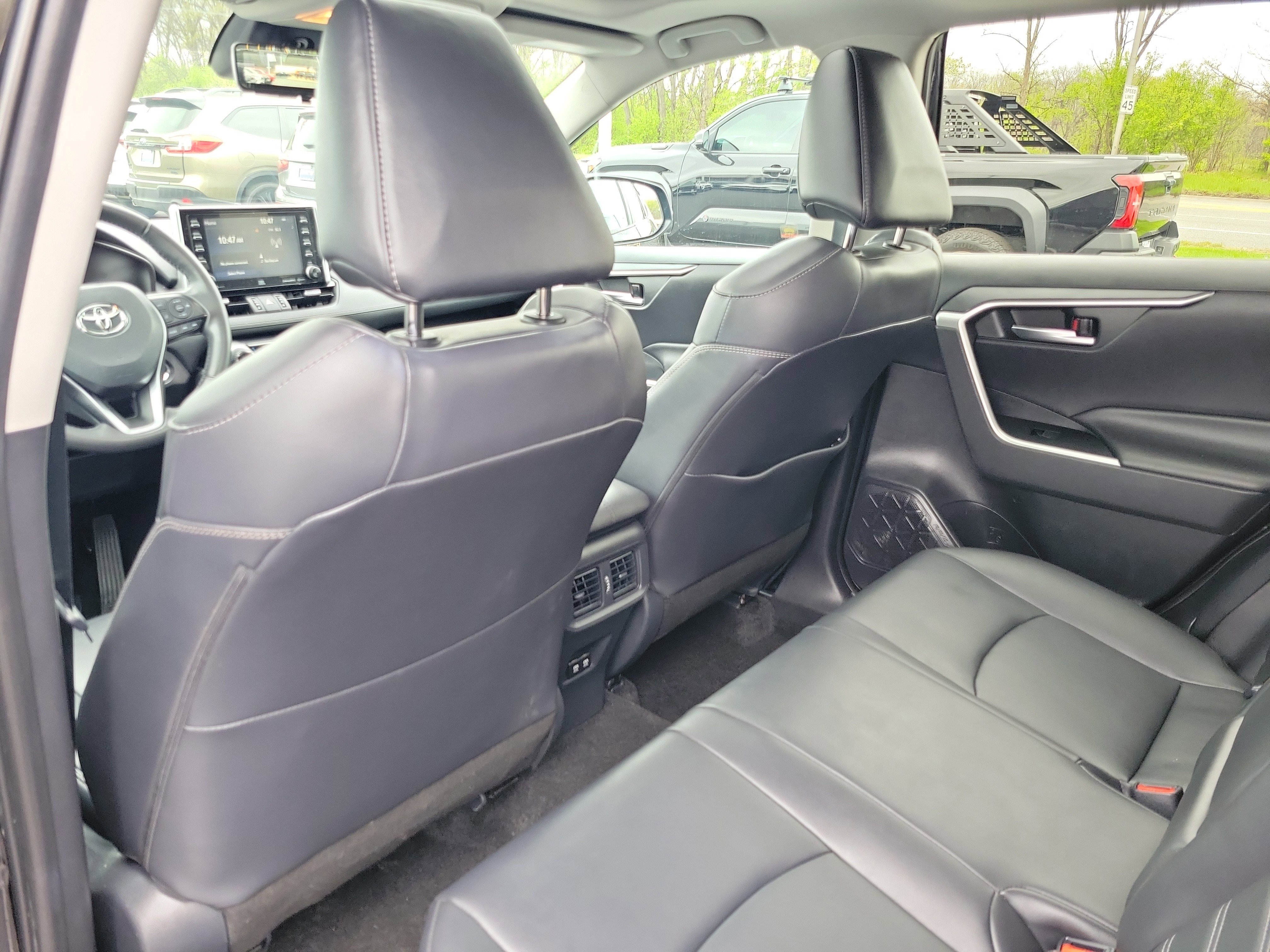 Certified 2019 Toyota RAV4 XLE Premium AWD/4WD image 13