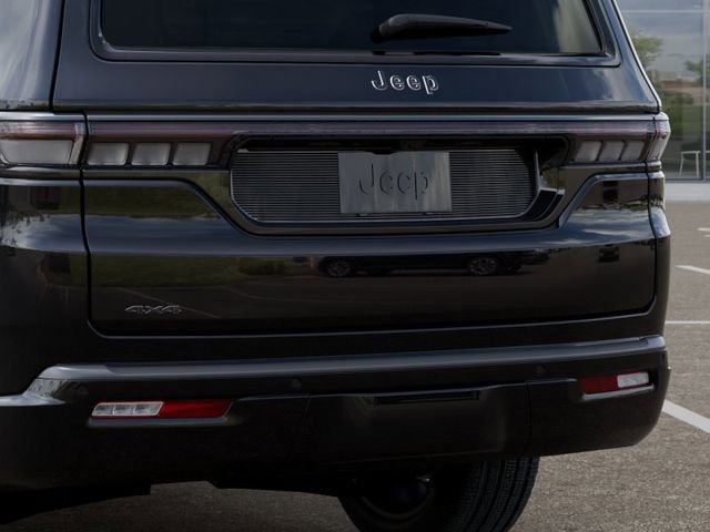 New 2026 Jeep Grand Wagoneer Limited AWD/4WD image 13