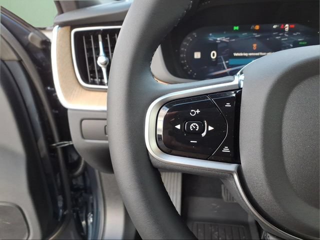 New 2026 Volvo XC60 T8 Plus w/ Protection Package Premier AWD/4WD image 20