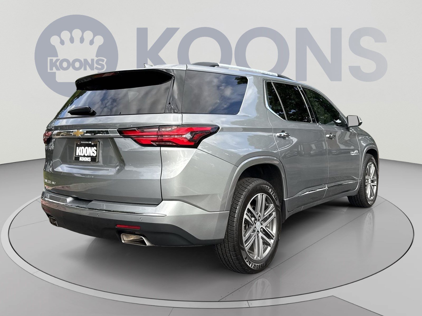 Used 2023 Chevrolet Traverse High Country AWD/4WD image 7