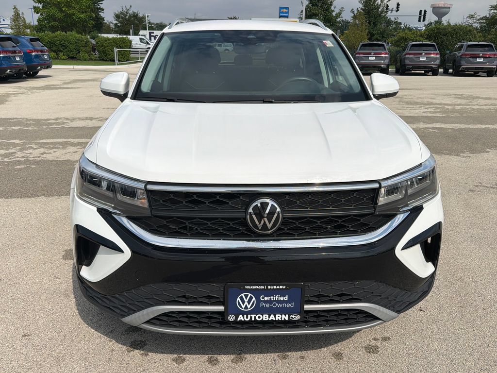 Certified 2023 Volkswagen Taos SE w/ Black Wheel Package AWD/4WD image 2