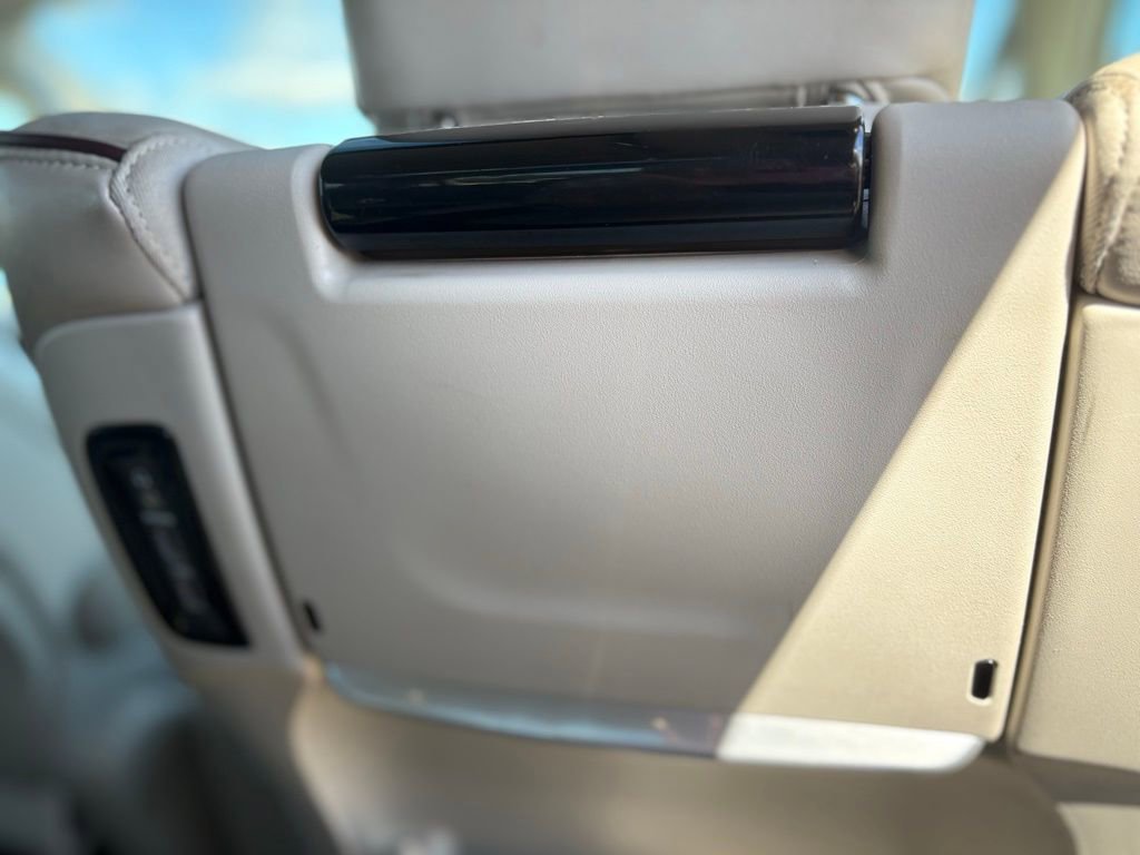 Used 2017 Chrysler Pacifica Limited w/ UConnect Theater Package image 29