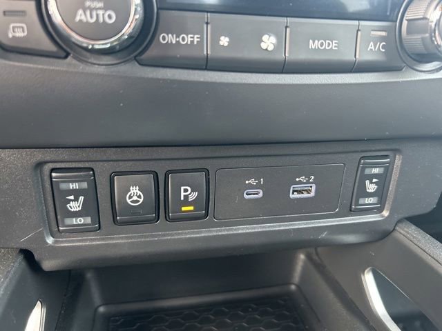 Used 2023 Nissan Frontier SV w/ SV Convenience Package image 27