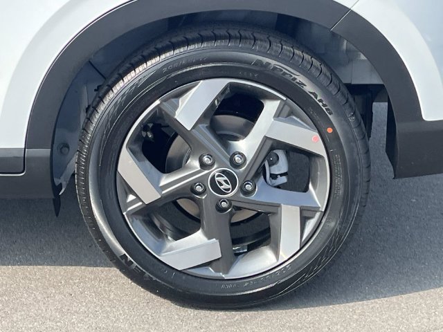 New 2026 Hyundai Venue SEL FWD image 12