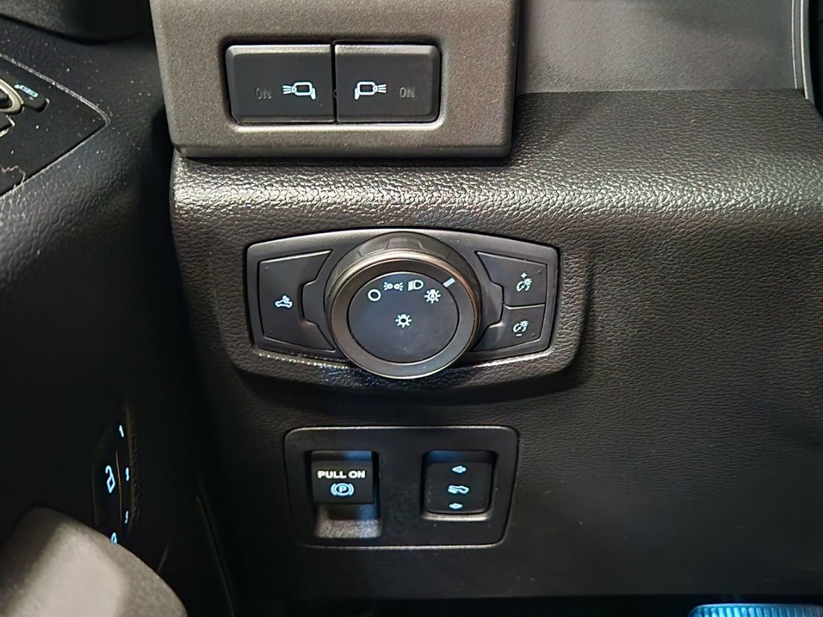 Used 2020 Ford F150 Raptor w/ Equipment Group 802A Luxury image 43