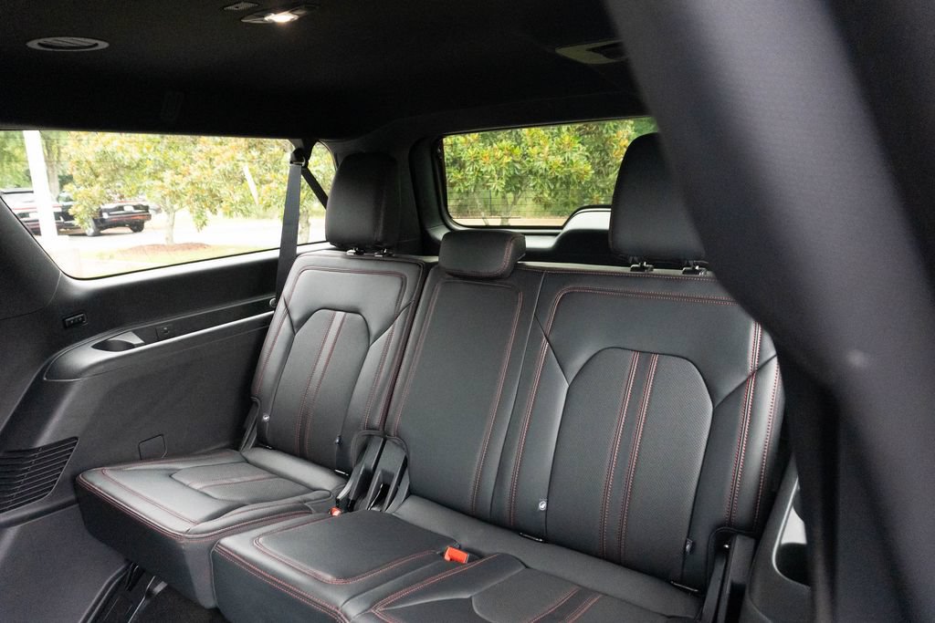 Used 2024 Ford Expedition Max Limited AWD/4WD image 25