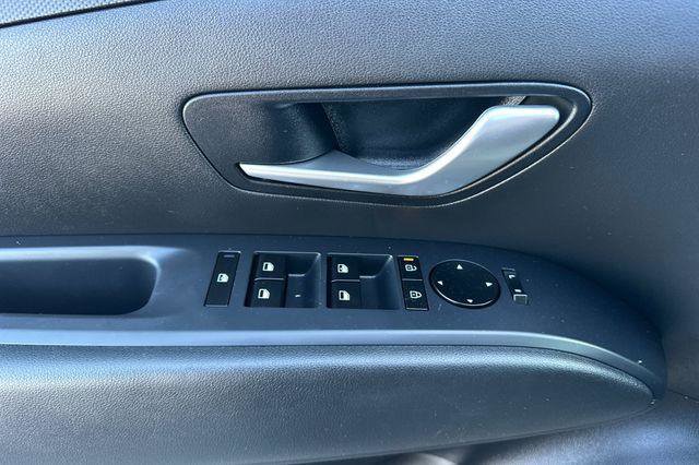 Certified 2026 Hyundai Santa Cruz SE image 11
