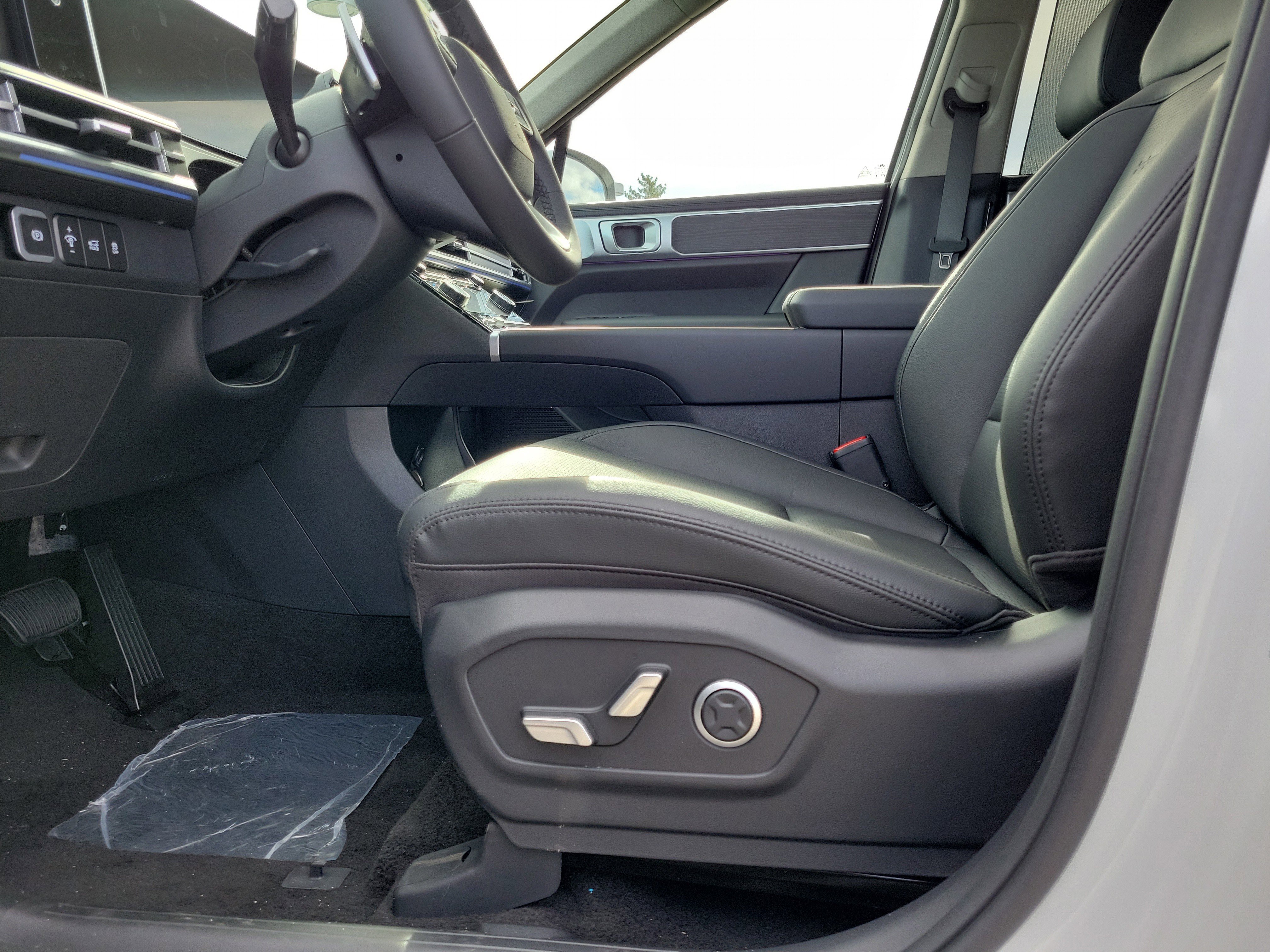 New 2026 Hyundai Santa Fe Limited image 16