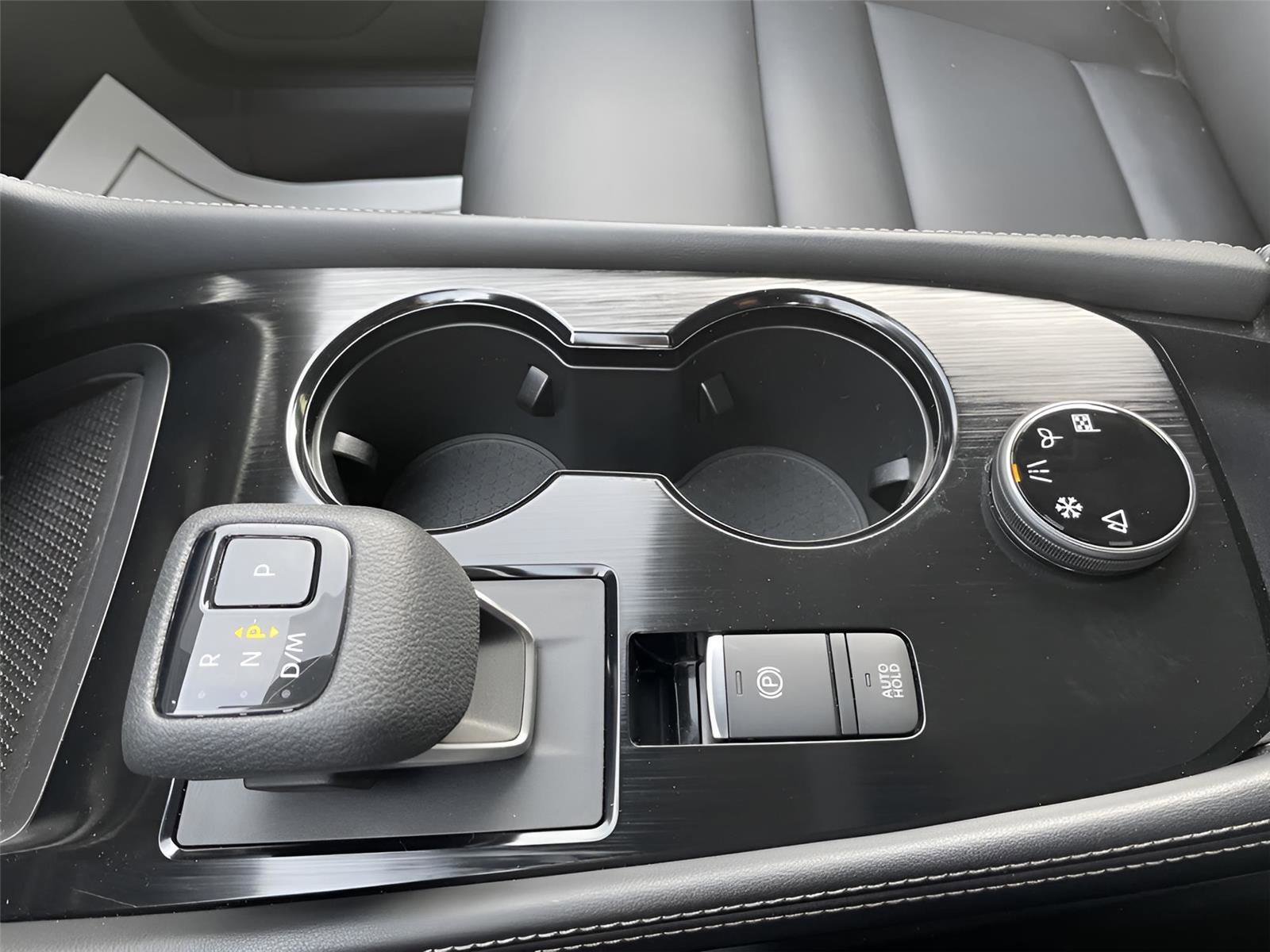 Used 2023 Nissan Rogue SL w/ SL Premium Package image 26