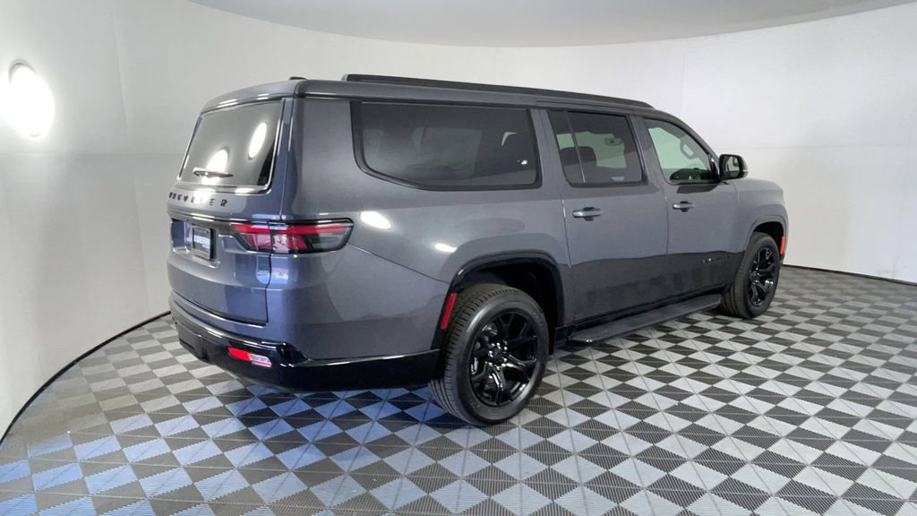 New 2025 Jeep Wagoneer L Series II image 4