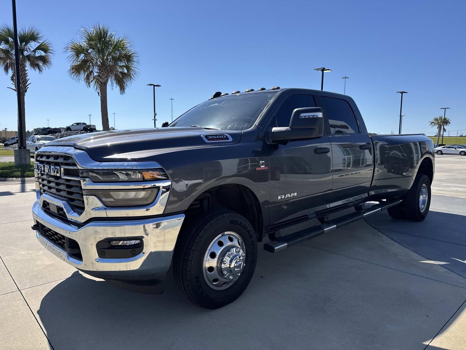 Used 2025 RAM 3500 Big Horn AWD/4WD image 3