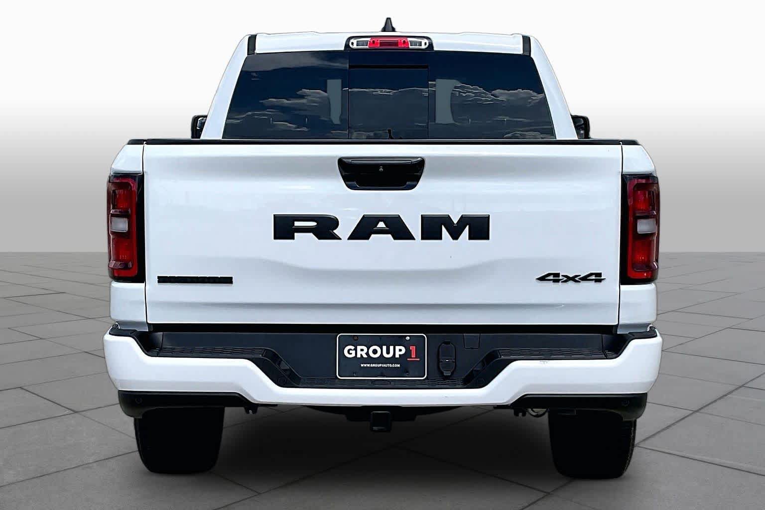 Used 2025 RAM 1500 Big Horn w/ Night Edition AWD/4WD image 5