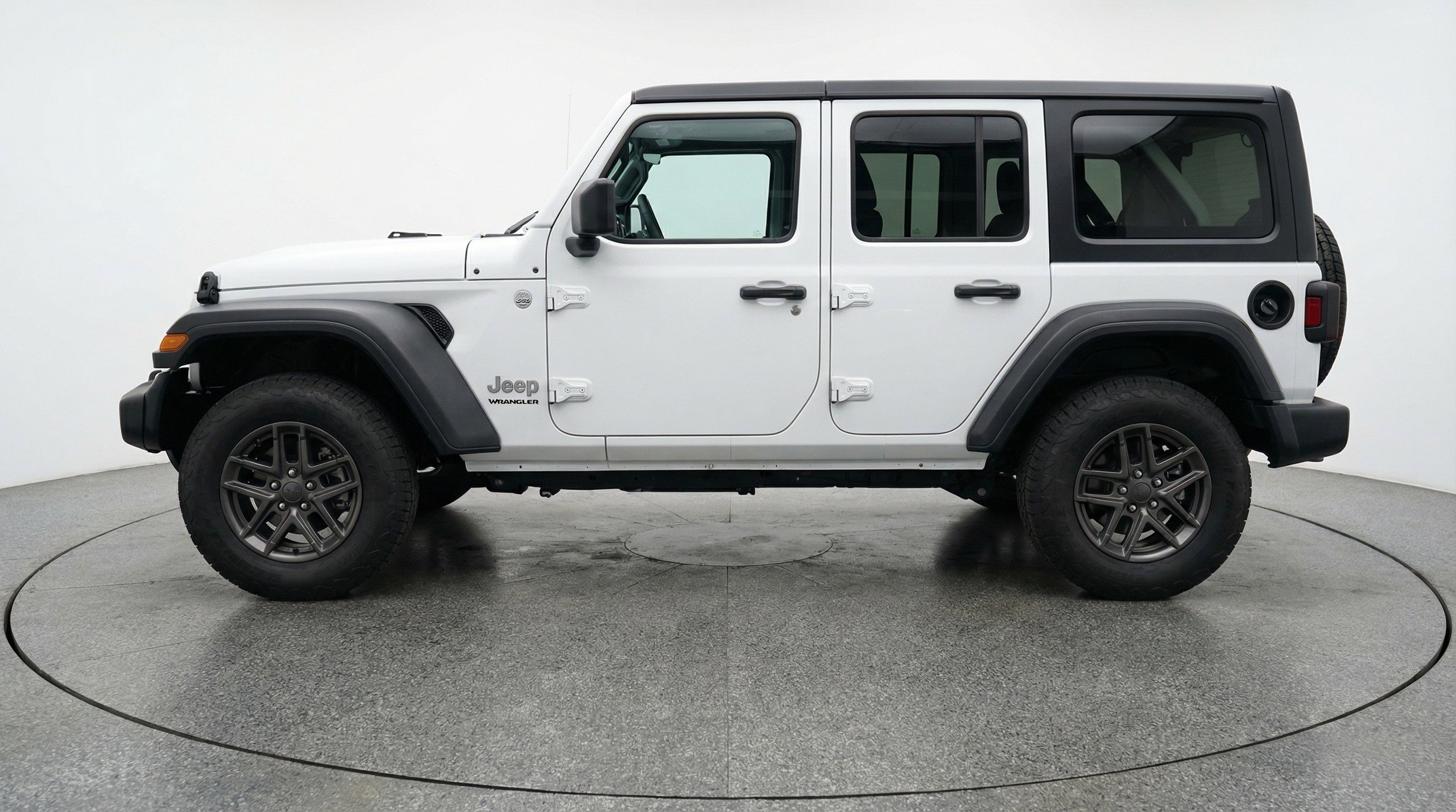 Used 2025 Jeep Wrangler Sport S image 5