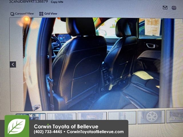 Used 2024 Jeep Compass Latitude AWD/4WD image 9