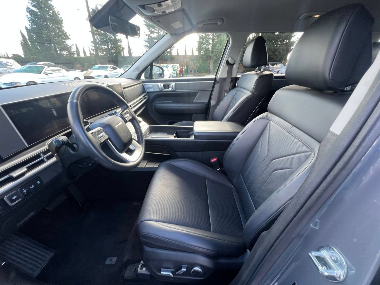 Used 2025 Hyundai Santa Fe SEL AWD/4WD image 29